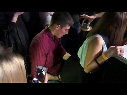 ❤️ ibalopo gidi ni a Russian nightclub. 18-odun-atijọ Russian girl ni anus ati obo buru jai ni a nightclub ☑ Ibalopo didara ni% yo.tuberxxx.ru  ﹏